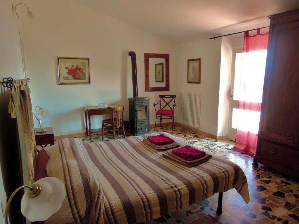 Casa Solotti Guest House Nuoro  Ngoại thất bức ảnh