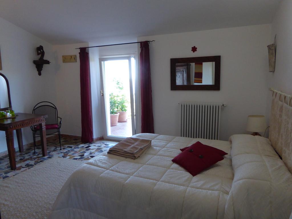 Casa Solotti Guest House Nuoro  Ngoại thất bức ảnh